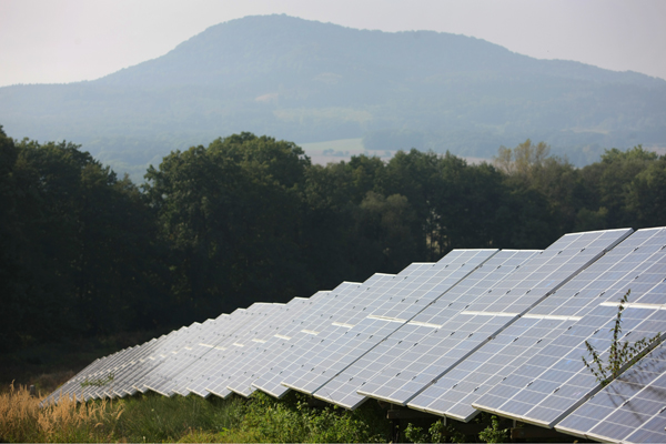 Boom zdrojů obnovitelné energie přinese zřejmě osmiprocentní zdražení.