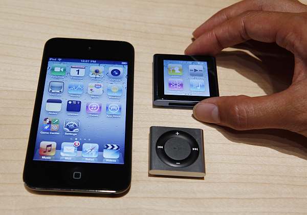 Úspěchy výrobků jako iPod táhnou akcie Applu nahoru.