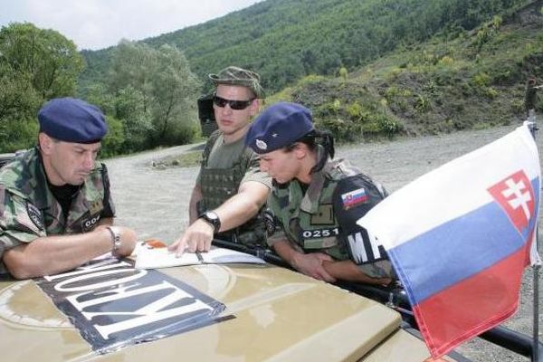 Slovensko neuznalo kosovskou nezávislost, vojáci nemají co na práci.