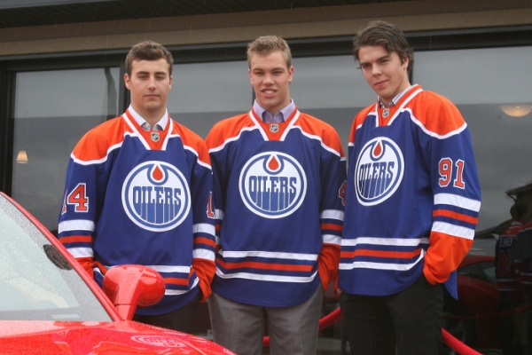 Naděje Edmontonu: Jordan Eberle, Taylor Hall a Magnus Pääjärvi (zleva).