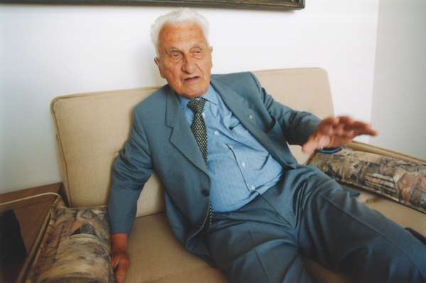 Tomáš Baťa (zemř. 2008), syn nevlastního bratra J. A. Bati.