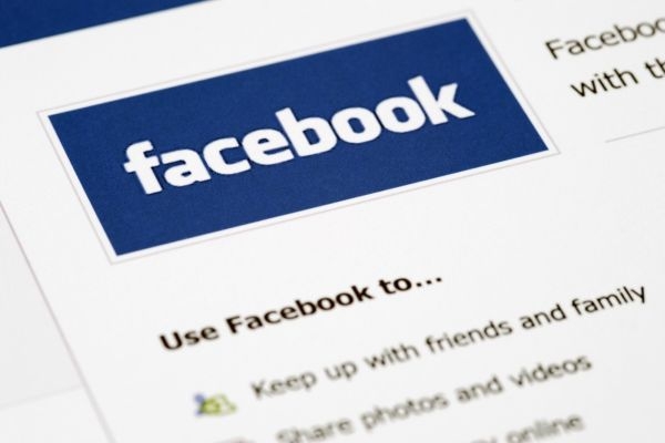 Facebook měl potíže.