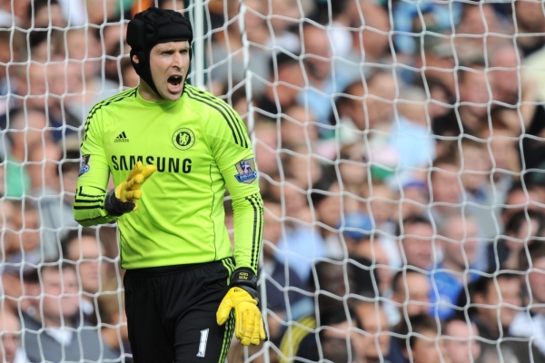 Petra Čecha překonal Tevez a Chelsea prohrála.