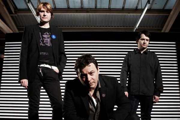 Manic Street Preachers dokazují, že stárnout lze s grácií.
