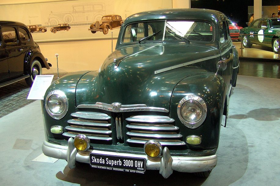 Mezi historickými vozy bude i Škoda Superb 3000 z roku 1939.