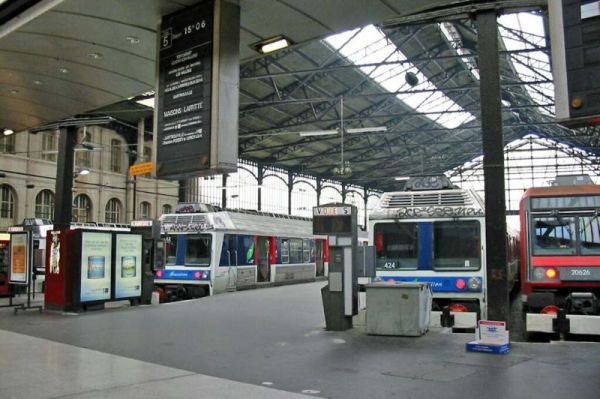 Pařížské nádraží Saint-Lazare.