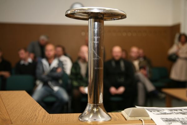 Pochodeň z olympiády v Berlíně byla vydražena za půl milionu.