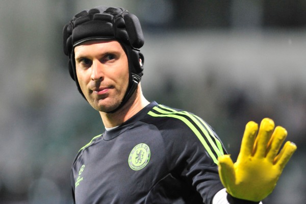 Petr Čech bude chtít opět udržet čisté konto. 
