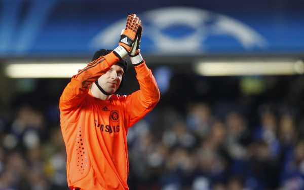 Petr Čech se může radovat z výhry nad Arsenalem.