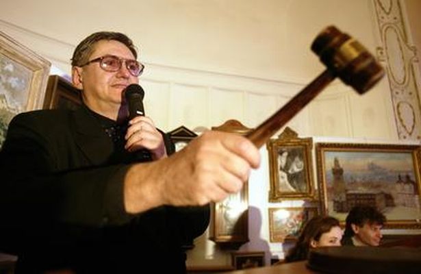 Počet nedobrovolných dražeb v Česku přibývá.