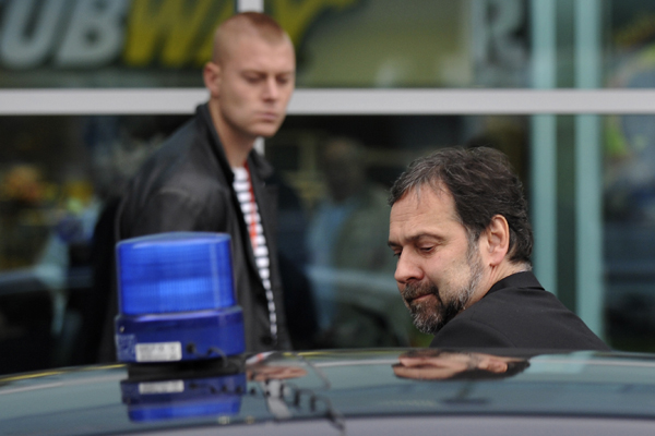 Radek John přiznal, že seděl v havarované limuzíně. Radek John přiznal, že seděl v havarované limuzíně.