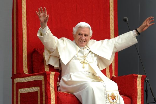Benedikta XVI. Britové přijali rozporuplně.