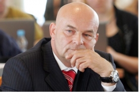 Jiří Janeček nechce přijít o část koncesionářů.