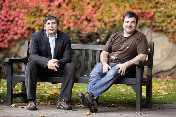 Proti vládní politice se postavili i čerství nobelisté Andre Geim a Konstantin Novoselovov - oba původem z Ruska.
