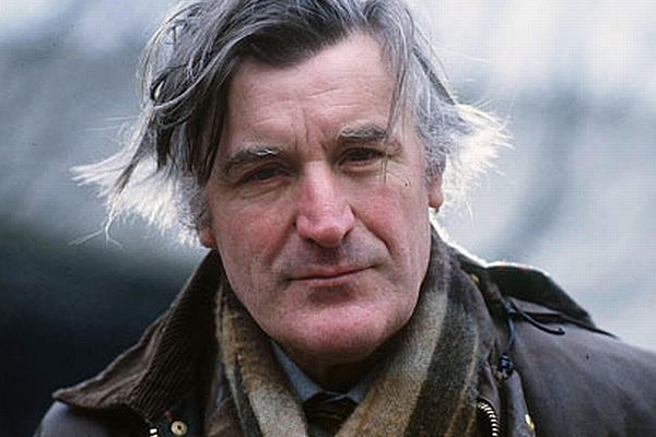 Básník Ted Hughes.