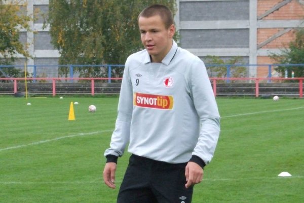 Adam Hloušek na tréninku Slavie.