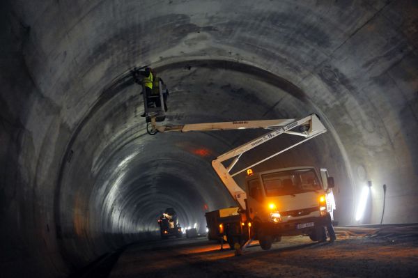 Praha bude po Metrostavu vymáhat asi 9,5 milionu korun za škody kvůli propadu tunelu Blanka.