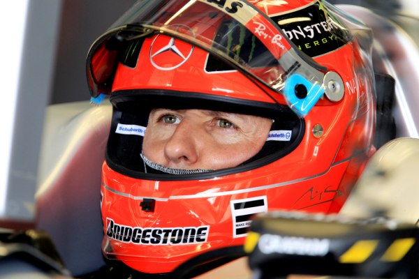 Michael Schumacher během pátečního tréninku v Japonsku.
