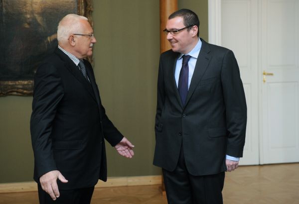 Prezident České republiky Václav Klaus a guvernér ČNB Miroslav Singer.