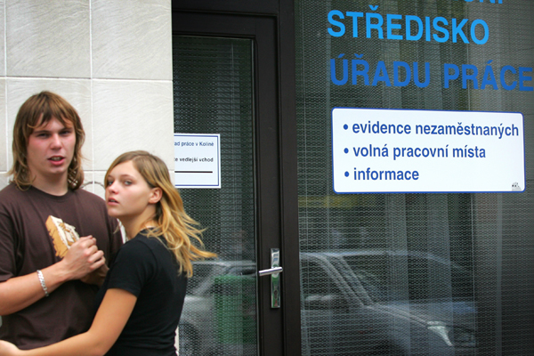 Lidí s nárokem na podporu je nejméně od roku 2008 (ilustrační foto).
