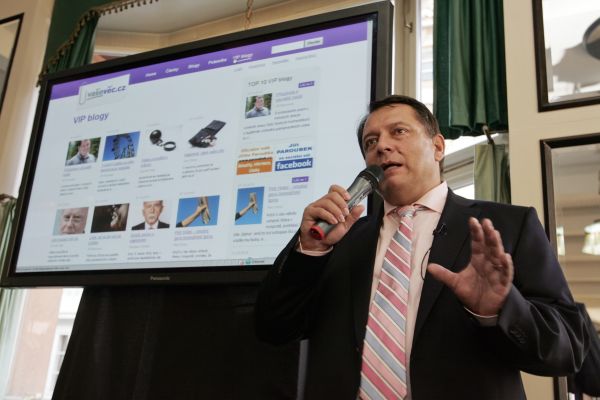 Jiří Paroubek představil svůj názorový portál.