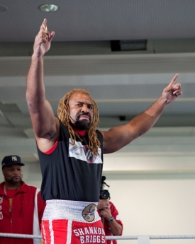 Shannon Briggs si proti Vitaliji Kličkovi věří.