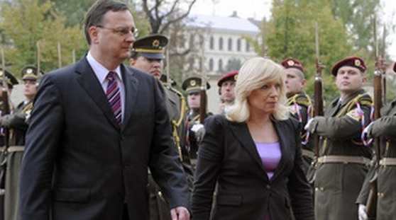 Slovenská premiérka Iveta Radičová je na návštěvě Česka.