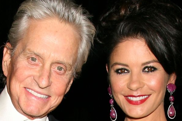 Michael Douglas s manželkou Catherine Zetou-Jonesovou.