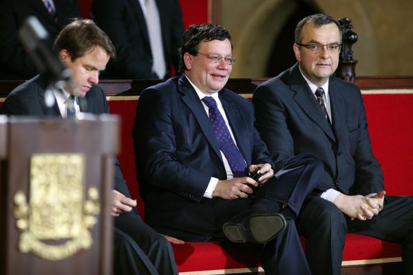 Kalousek chce kontrolovat Vondru. Náhoda?