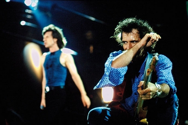 Keith Richards (vpravo).