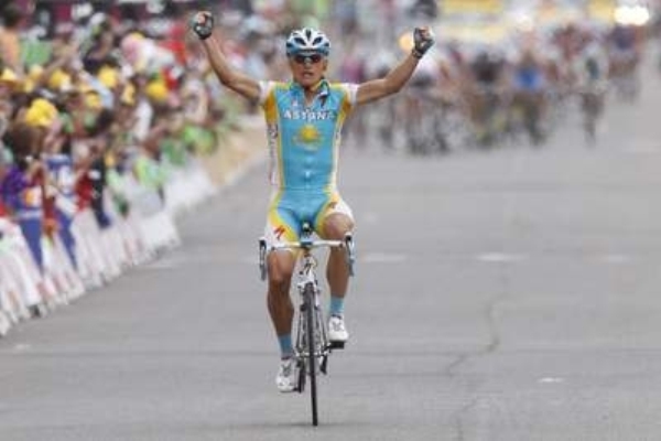 Alexandr Vinokurov za doping platit nemusí.