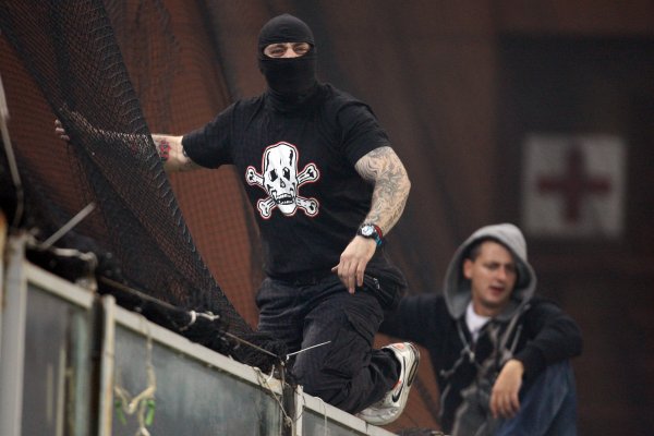 Srbský fanoušek v Janově. Srbský fanoušek v Janově.