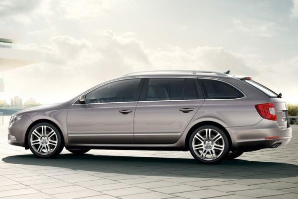 Superb Combi jako čtyřkolka patří k oblíbeným vozům v modelové řadě mladoboleslavské automobilky.