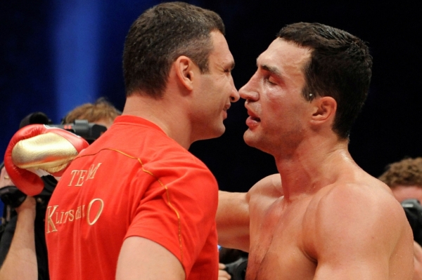Bratři Vitalij (vlevo) a Vladimir Kličkové.