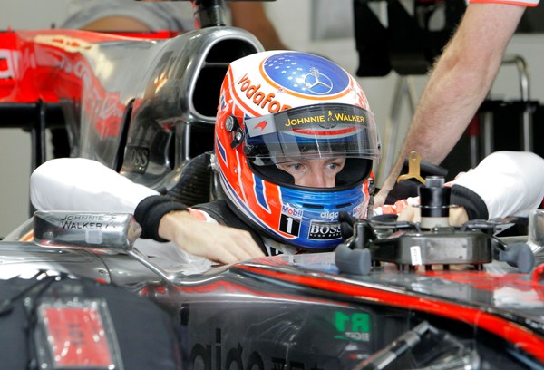 Obhájce titulu Jenson Button na loňský úspěch zřejmě nedosáhne.
