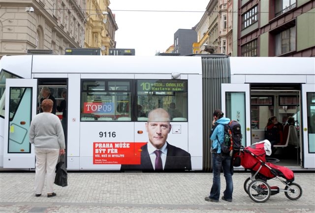 Mezi politickými inzerenty byla TOP 09 letos čtvrtá. 