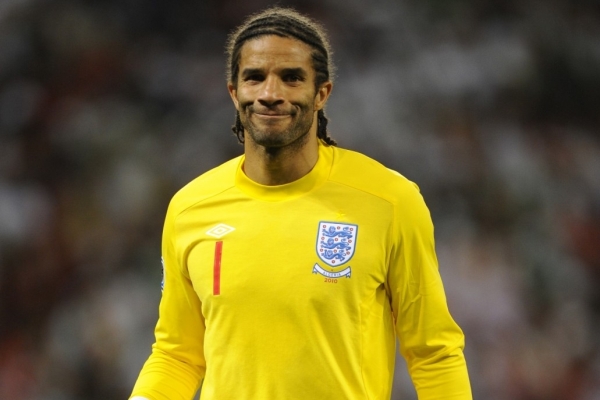David James v reprezentačním dresu.
