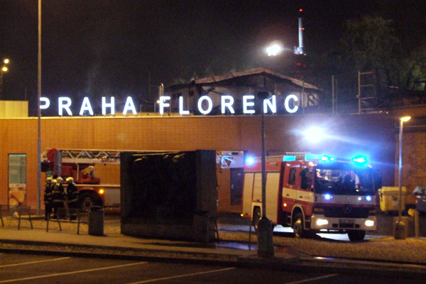 Neštěstí se stalo u nádraží Florenc v Praze.