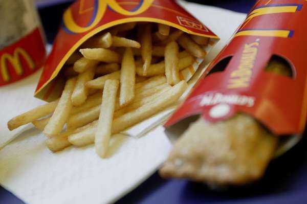 McDonald's musí odškodnit Brazilce, jenž měl ztloustnout z pokrmů řetězce.