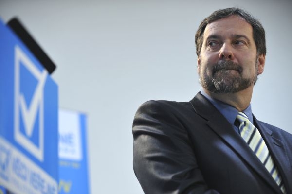 Radek John chce prověřit zadávání zakázek a hospodaření policejního prezidia a generálního ředitelství hasičů.