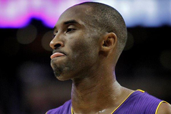 Kobe Bryant dovedl LA Lakers k dalšímu vítězství.