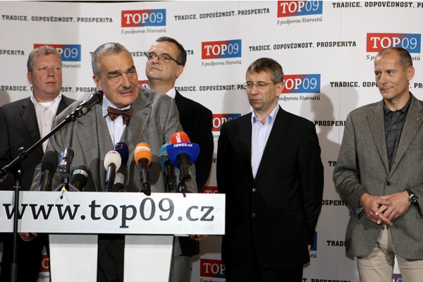TOP 09 chce, aby Nečas řešil, kdo povede pražskou radnici.