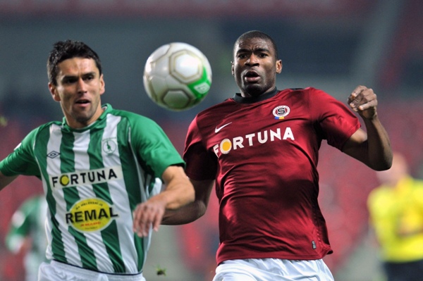 Leonard Kweuke oslnil proti Bohemians. Dostane šanci i proti Lausanne?