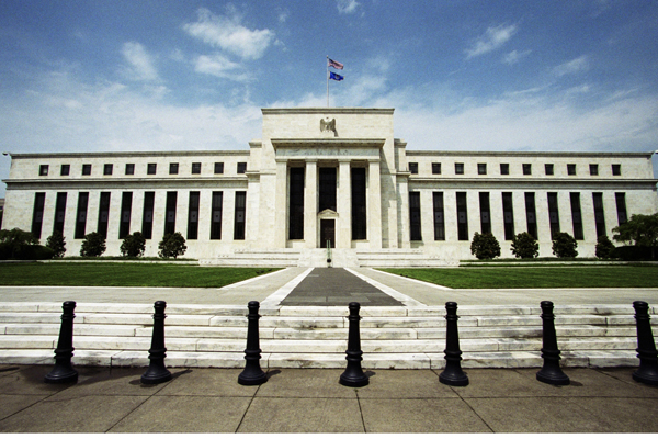 Americká centrální banka (Fed).