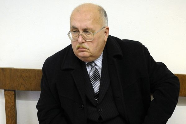 Exbankéř Moravec půjde na tři roky do vězení.