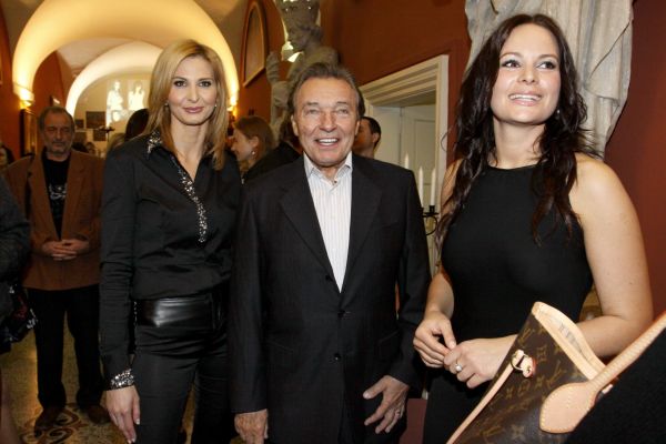 Ivana Gottová, Karel Gott a Jitka Čvančarová (vpravo).