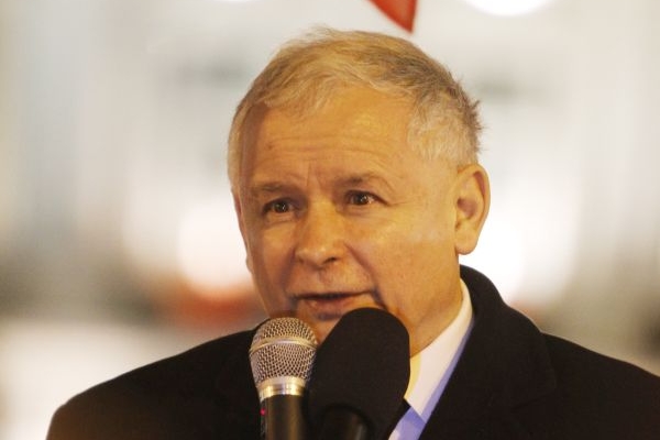 Jaroslaw Kaczynski bojuje proti kritice svérázně - čistkami ve straně. 