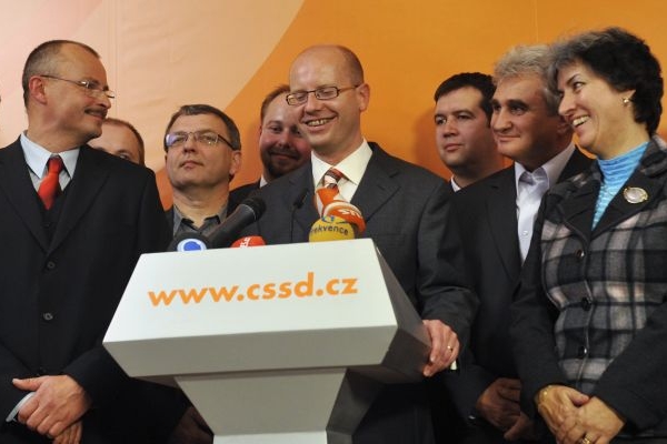 Předsedu sociálních demokratů zvolí delegáti březnového sjezdu. Bude jím Bohuslav Sobotka?