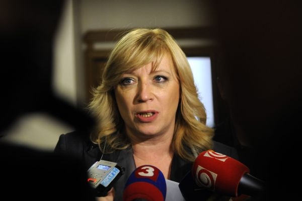 Radičová převezme ocenění Žena roku časopisu Glamour. 