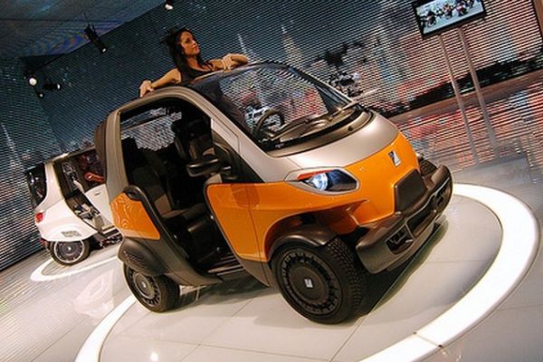 Na výstavě v Miláně byl představen koncept městského vozu Piaggio NT3.